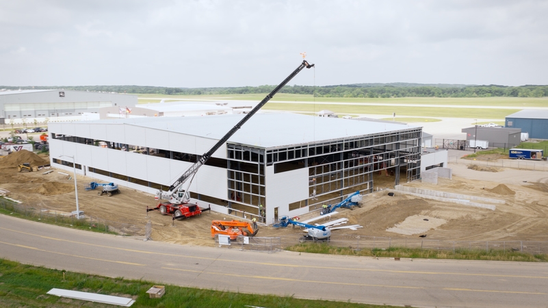 00 JUNKERS 1080 Final 00 01 03 17 Still014