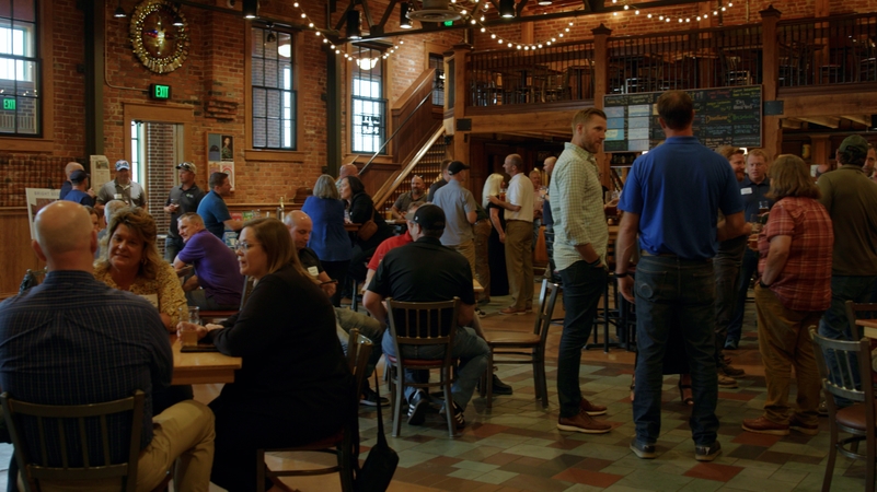 00 Stills Pull 00 10 07 03 Still012