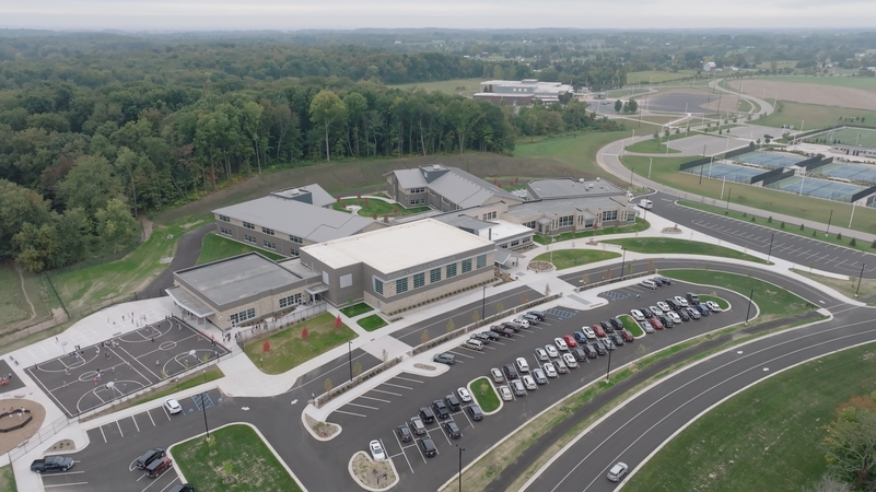 01 Byron Center v1 00 00 06 07 Still002