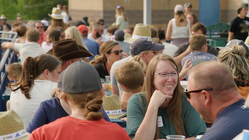 01 v4 00 00 34 05 Still013