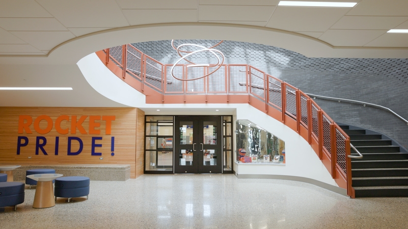 01 v1 00 00 11 16 Still002