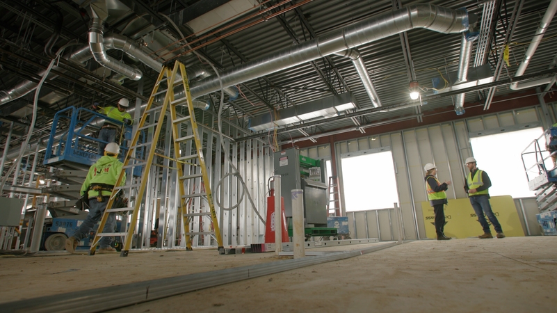 069 Prein and Newhof Laboratory 1080 FINAL 00 01 07 18 Still010