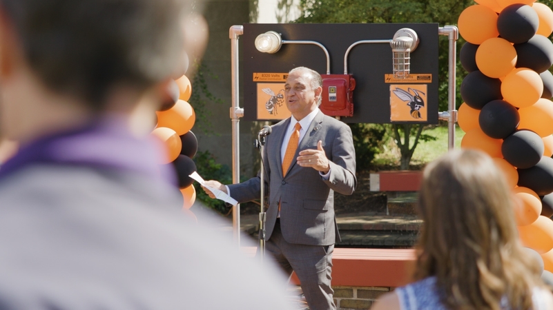 079 Kzoo Electrical Final 00 00 45 23 Still009