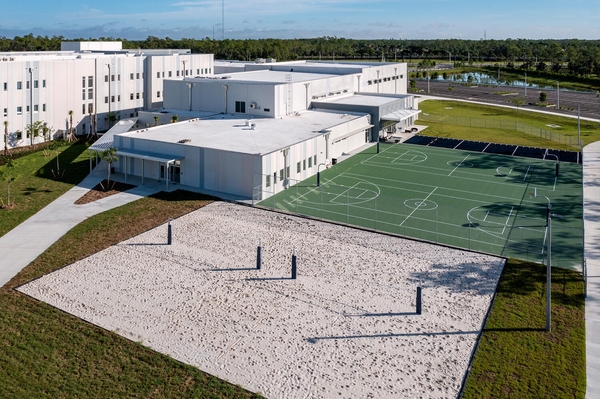 15100 Veterans Memorial Blvd large 025 006 Aerial 9 1500x1000 72dpi