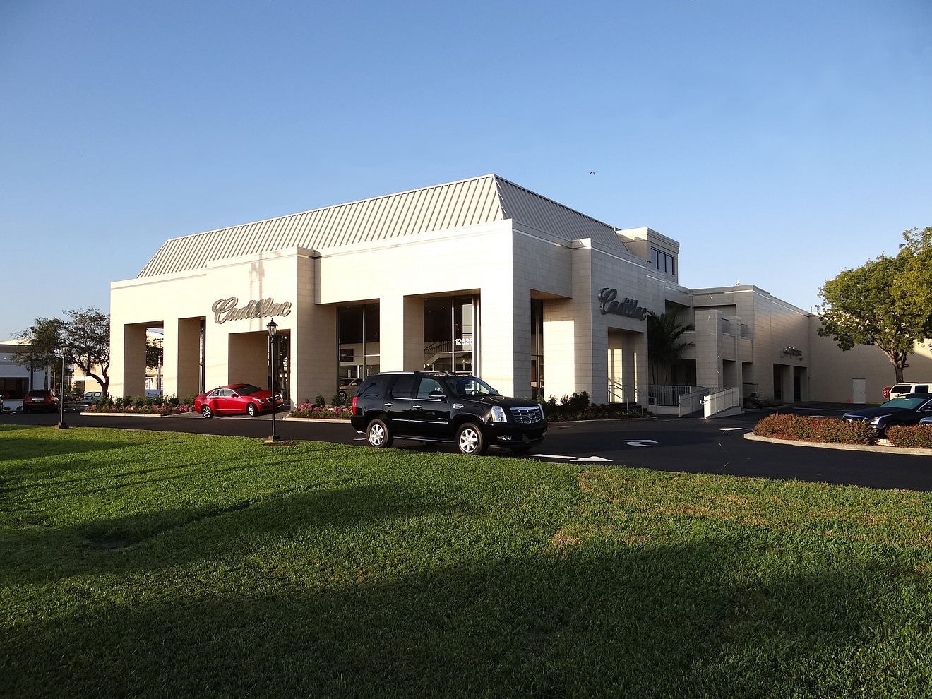 Auto Val Ward Front Entry