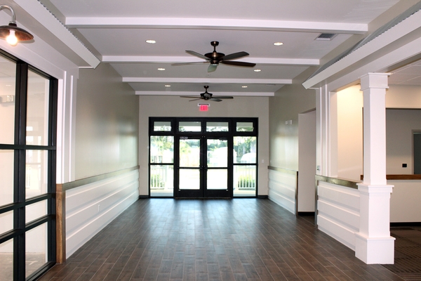 Aviation La Belle Terminal Interior02