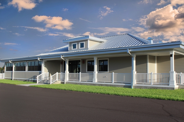 Aviation La Belle Terminal Rear02