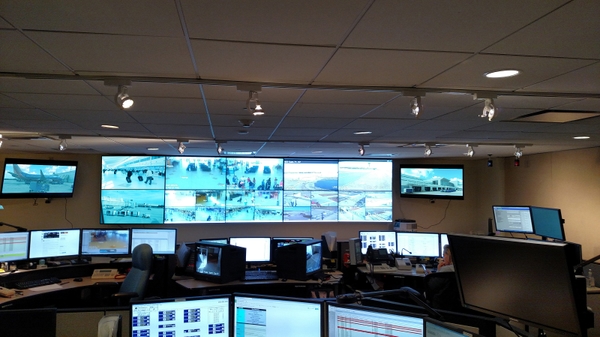 Aviation RSW CCTV Air Comm 01w