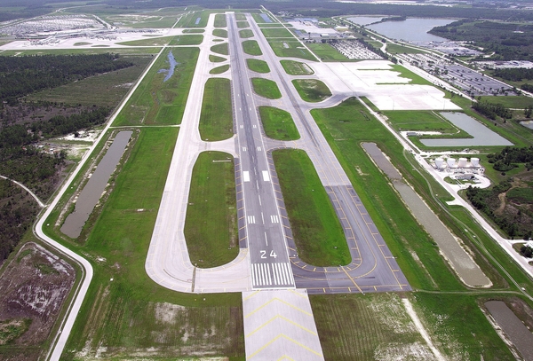 Aviation RSW Runway6 24 Aerial1 b