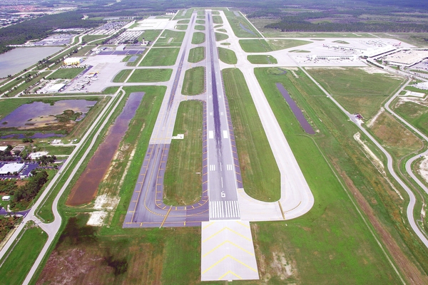 Aviation RSW Runway6 24 Aerial2 b