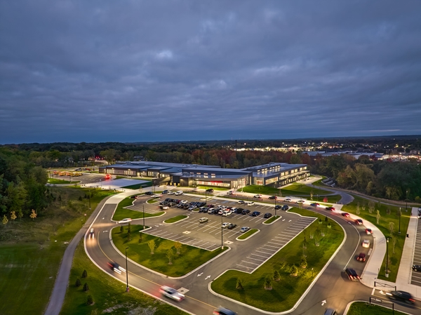 GMB Grandville Middle School 0004