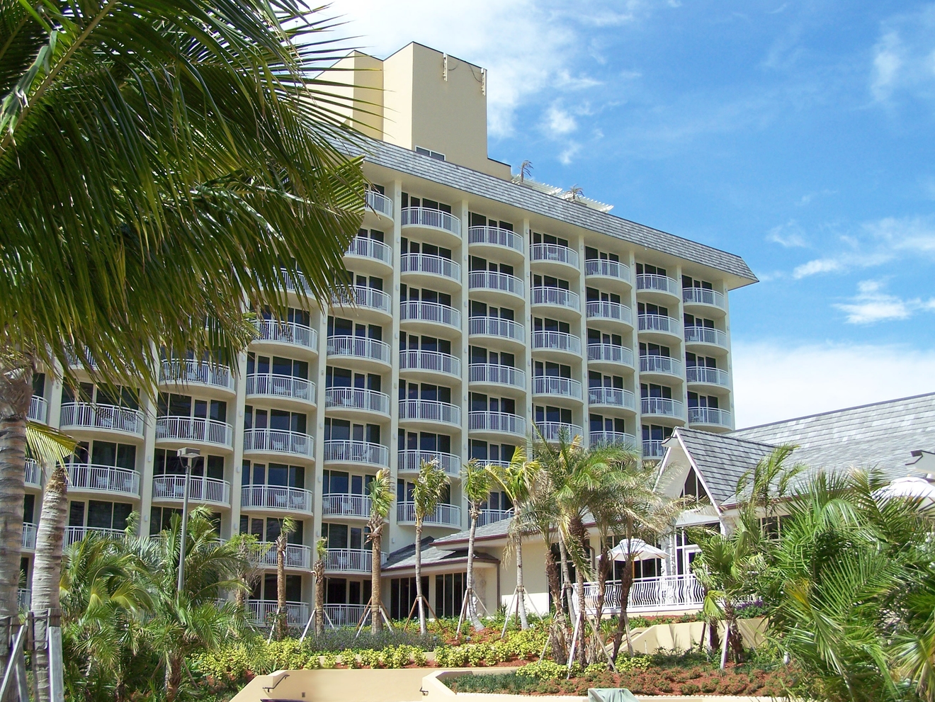 Hotel Marco Island Marriott Exterior2