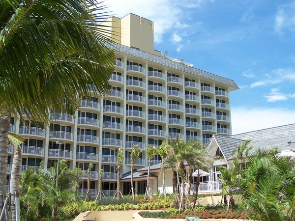 Hotel Marco Island Marriott Exterior2