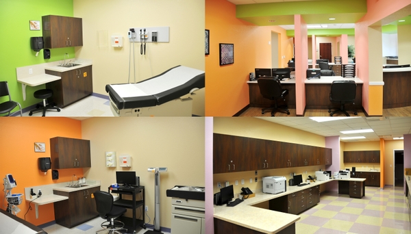 Health Gen FHC Estero Exam Rooms b