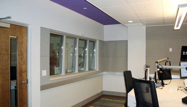 S R WINK Int Studio w