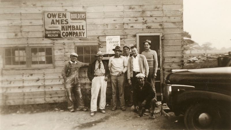 About O A K Crew 1940s