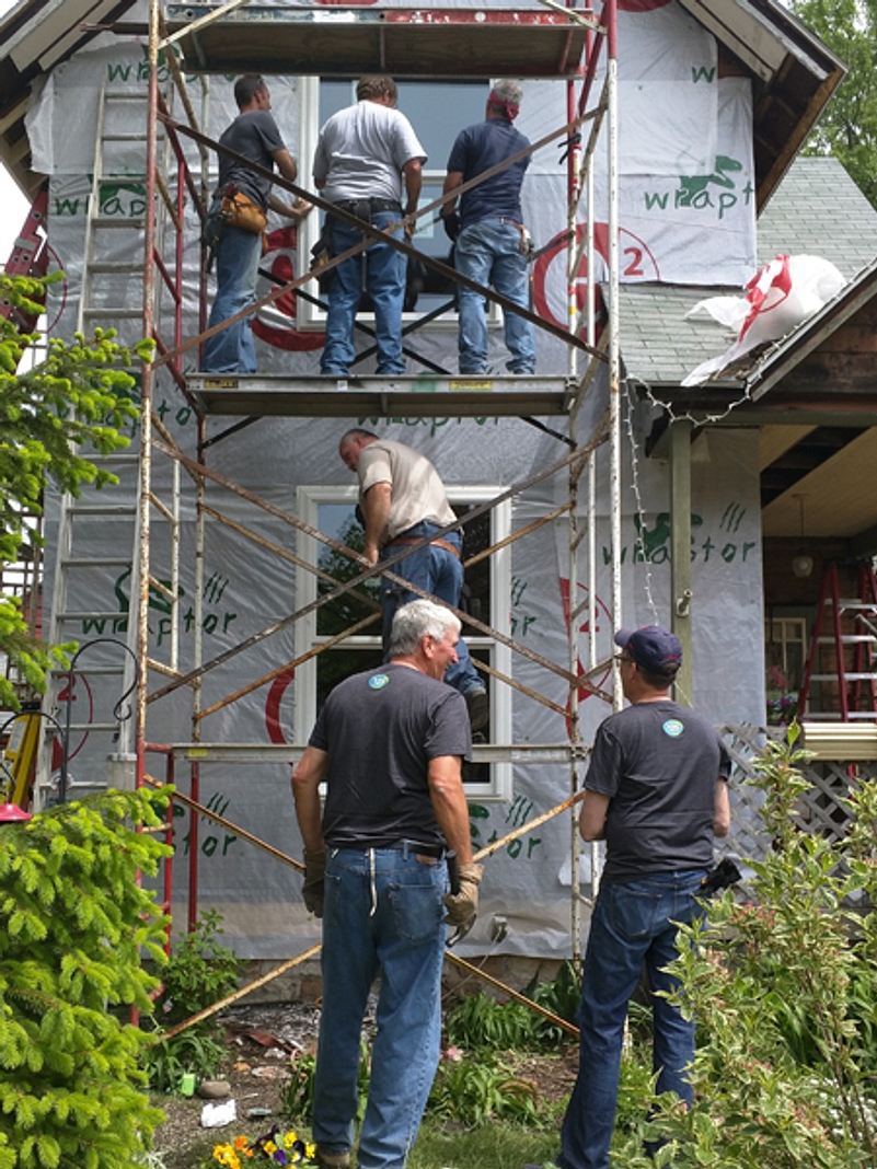 052016 Team Ford Home Beautification 9