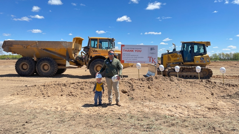 Cade Dammen with son Paxton
