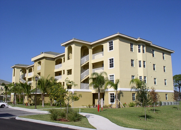 Multi Fam Island Cove Bldg2