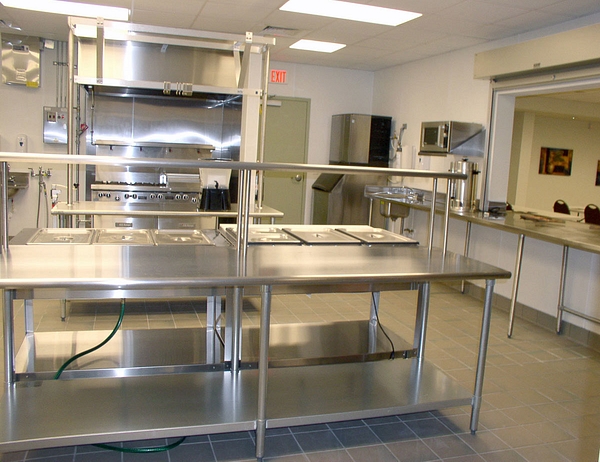 NFP Carrie Rob Cntr Kitchen2