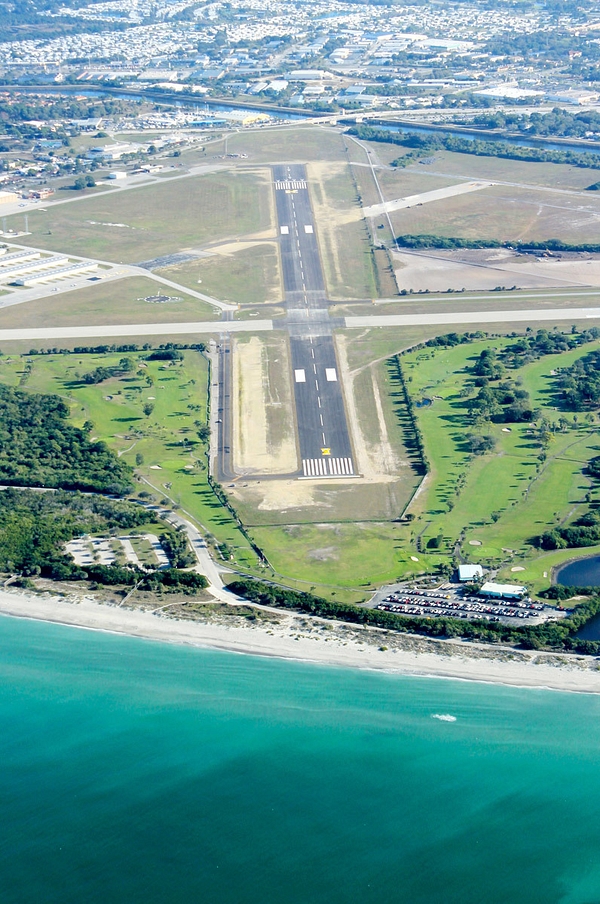 Aviation Venice Runway4 22 Approach4 03