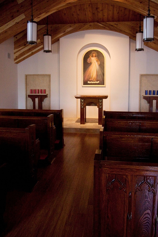 Faith St Leo The Great Interior3