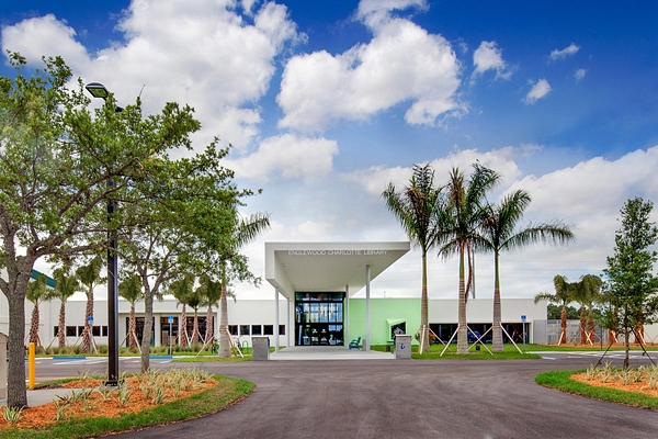 Gov Eng Library Ext Rear 2 lr