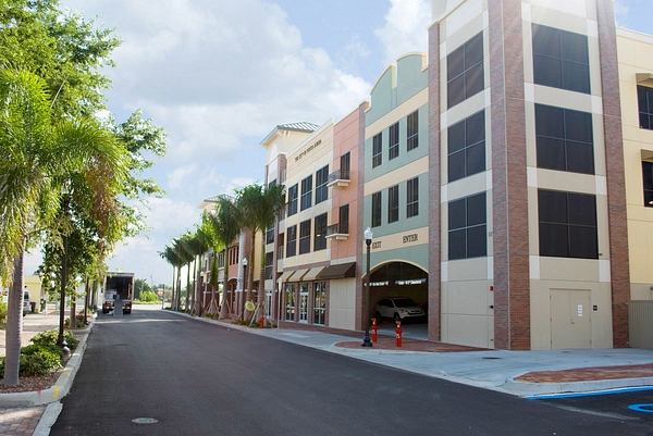 Gov Herald Court Centre North Entrance