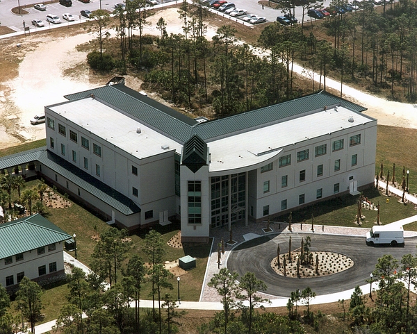 Higher Ed FGCU Acedemic V Aerial