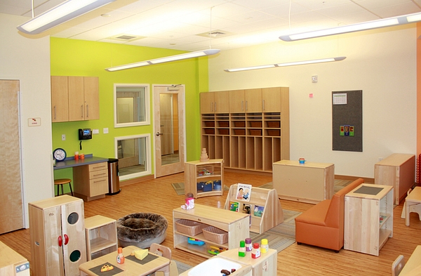 K 12 Chicos Day Care Classrm01 W
