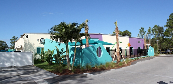 K 12 Chicos Day Care Ext01 W