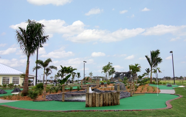 Rec AFG Mini Golf 02 W