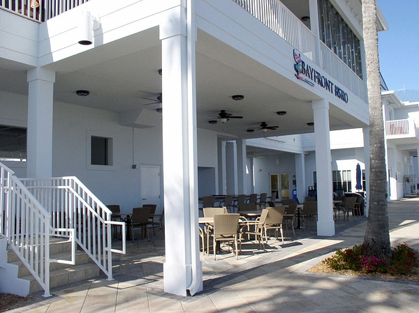 S R Bayfront Bistro Ext Waterside