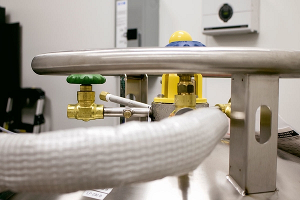 VAI Cryo electron microscopy 06