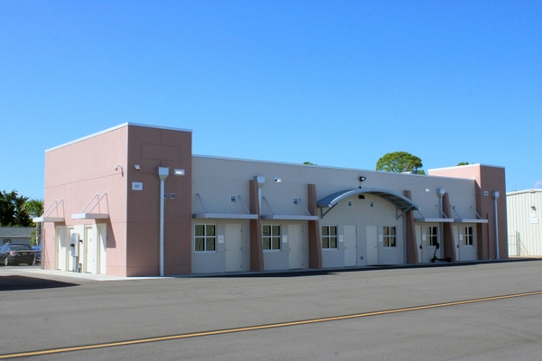 04 Page South Quad Airside 3425