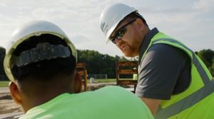 01 v1 00 00 56 06 Still011