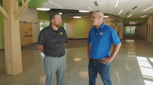 01 v3 00 00 08 19 Still002