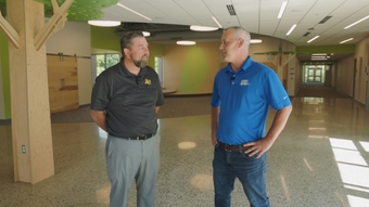 01 v3 00 00 08 19 Still002