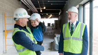 01 v5 subs 00 01 19 10 Still008