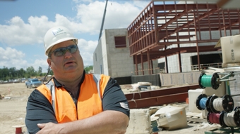 A001 C002 071152 001 mov 00 02 53 02 Still001