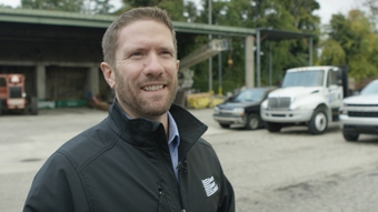 A001 C005 1017 R3 001 mov 17 57 18 17 Still001