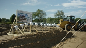 Selects 00 14 34 16 Still013