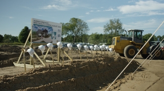 Selects 00 14 34 16 Still013